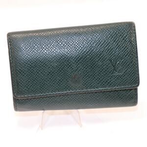 Louis Vuitton Green‎ Taiga Leather 6-Ring Key Holder Made in France